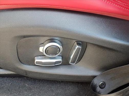 2025 Jaguar F-PACE P250 R-Dynamic S