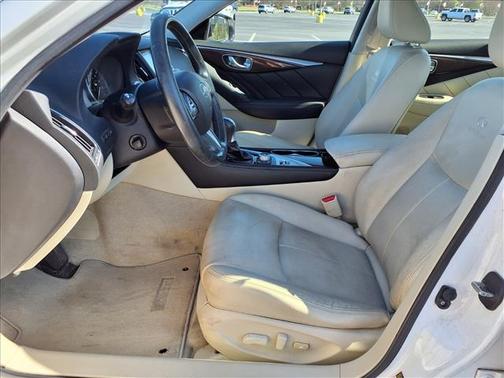 2014 INFINITI Q50 Premium