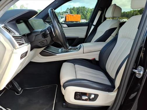Blue 2022 BMW X7 M50i