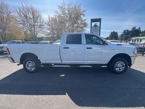 2021 RAM 3500 Tradesman Crew Cab 4x4 8' Box