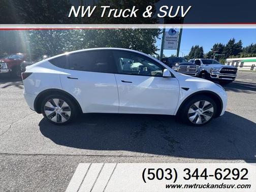 2024 Tesla Model Y Long Range Dual Motor All-Wheel Drive