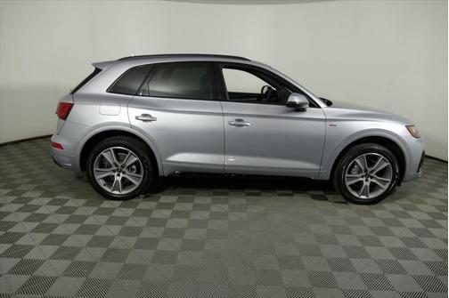 2025 Audi Q5 Premium 45 TFSI S line quattro