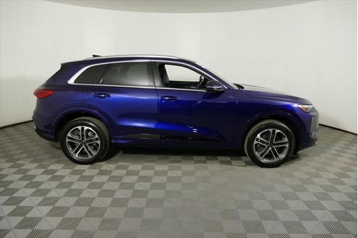 2025 Audi Q5 Premium TFSI quattro S tronic
