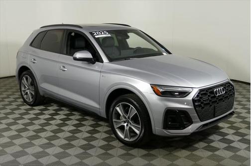 2025 Audi Q5 Premium 45 TFSI S line quattro