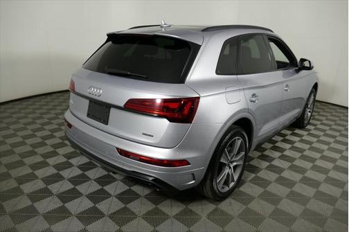 2025 Audi Q5 Premium 45 TFSI S line quattro