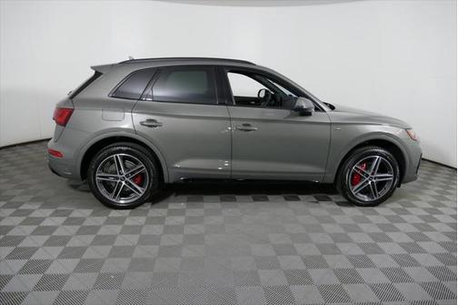 2025 Audi Q5 Premium Plus 55 TFSI e S line quattro S tronic