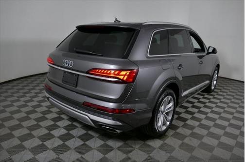 2025 Audi Q7 Premium Plus 55 TFSI quattro Tiptronic