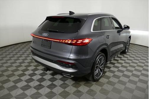 2025 Audi Q5 Premium Plus TFSI quattro S tronic