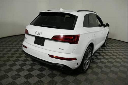 2025 Audi Q5 Premium 45 TFSI S line quattro