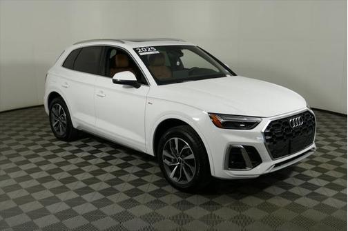 2025 Audi Q5 Premium Plus 45 TFSI S line quattro S tronic