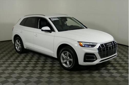 2025 Audi Q5 Premium 40 TFSI quattro S tronic