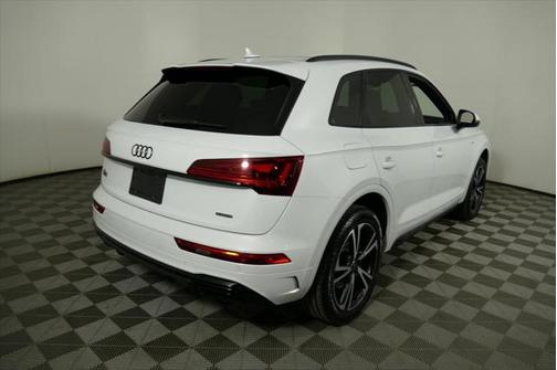 2025 Audi Q5 Premium Plus 45 TFSI S line quattro S tronic