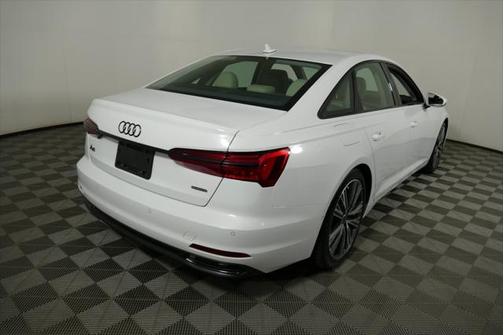 2022 Audi A6 Premium Plus 45 TFSI quattro S tronic