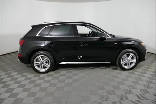 2025 Audi Q5 Premium Plus 55 TFSI e S line quattro S tronic