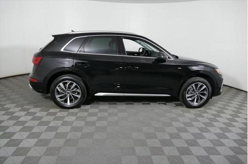 2025 Audi Q5 Premium Plus 45 TFSI S line quattro S tronic