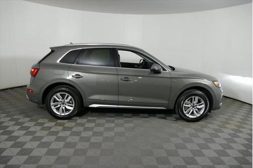 2023 Audi Q5 Premium 45 TFSI S line quattro