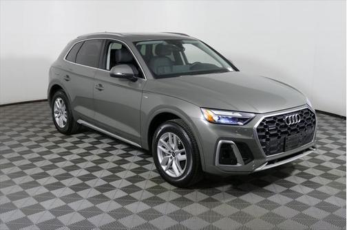 2023 Audi Q5 Premium 45 TFSI S line quattro