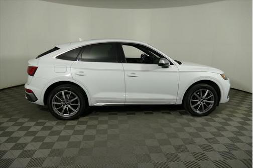 2022 Audi SQ5 Sportback Premium TFSI quattro Tiptronic