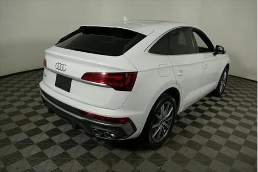 2022 Audi SQ5 Sportback Premium TFSI quattro Tiptronic