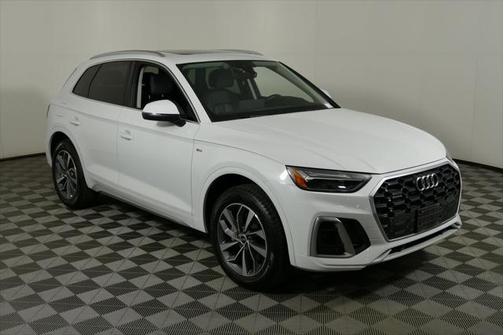 2022 Audi Q5 Premium 45 TFSI S line quattro S tronic