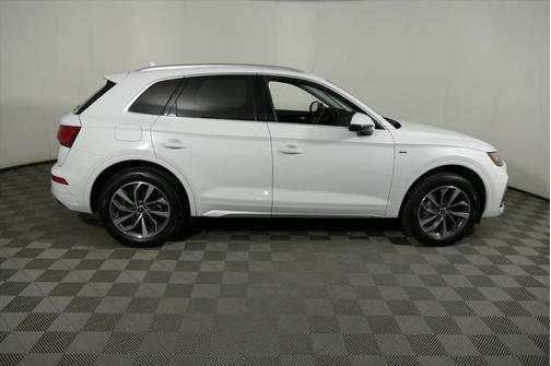 2022 Audi Q5 Premium 45 TFSI S line quattro S tronic