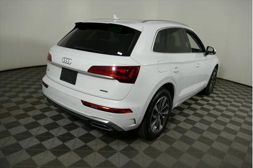 2022 Audi Q5 Premium 45 TFSI S line quattro S tronic