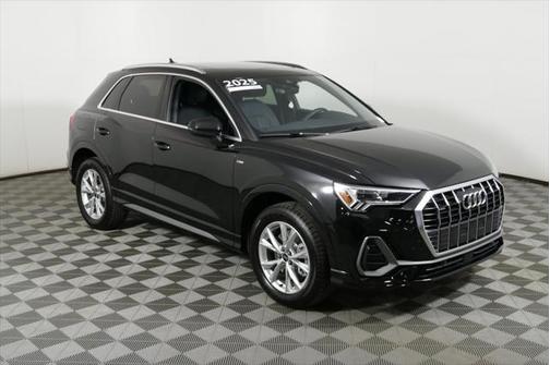 2025 Audi Q3 Premium 45 TFSI S line quattro Tiptronic