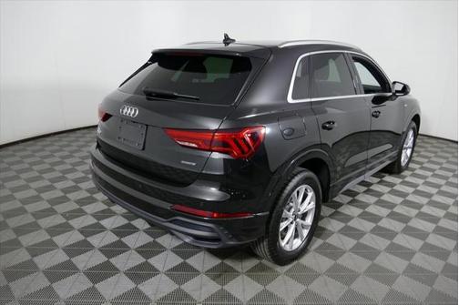 2025 Audi Q3 Premium 45 TFSI S line quattro Tiptronic