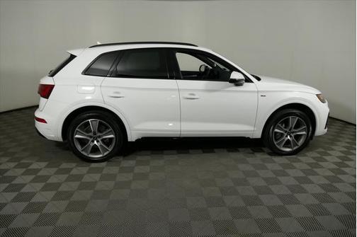 2025 Audi Q5 Premium 45 TFSI S line quattro