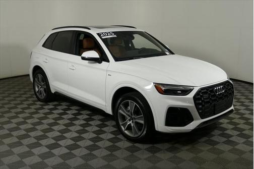 2025 Audi Q5 Premium 45 TFSI S line quattro
