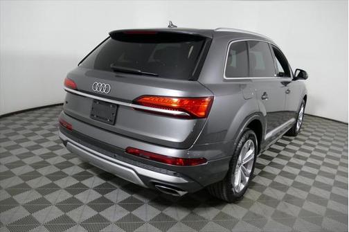 2025 Audi Q7 Premium Plus 55 TFSI quattro Tiptronic
