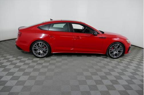 2025 Audi A5 Sportback Premium Plus 45 TFSI S line quattro S tronic