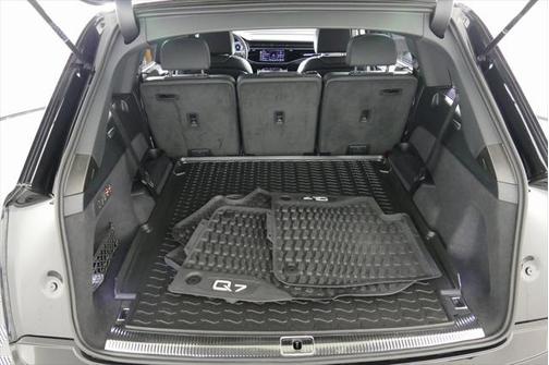 2025 Audi Q7 Prestige 55 TFSI quattro Tiptronic