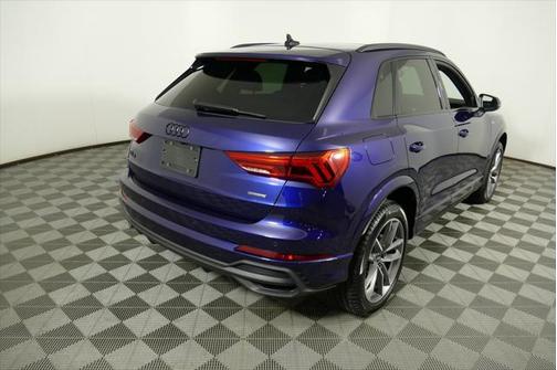 2024 Audi Q3 Premium Plus 45 TFSI S line quattro Tiptronic