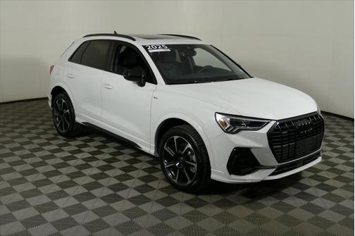 2025 Audi Q3 Premium 45 TFSI S line quattro Tiptronic
