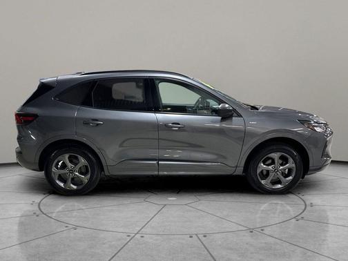 Carbonized Gray Metallic 2024 Ford Escape ST-Line