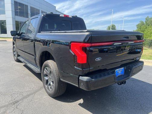 2023 Ford F-150 Lightning LARIAT