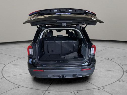 Agate Black Metallic 2025 Ford Explorer Active