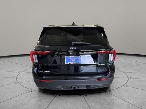 Agate Black Metallic 2025 Ford Explorer Active