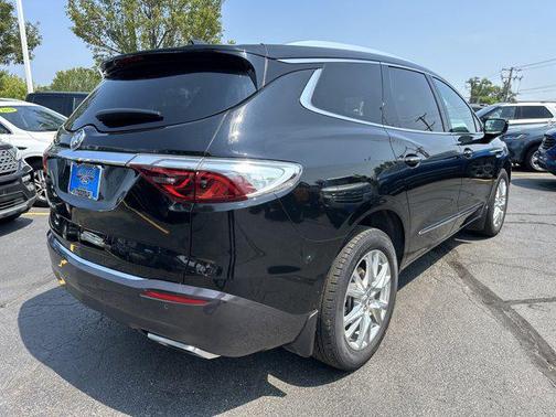 2023 Buick Enclave Essence AWD