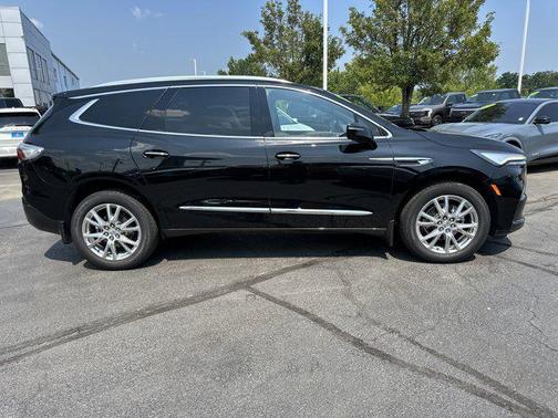 2023 Buick Enclave Essence AWD