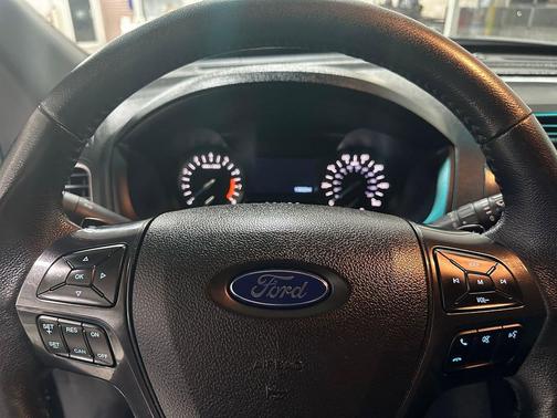 Windy Sea Blue 2014 Hyundai ELANTRA SE