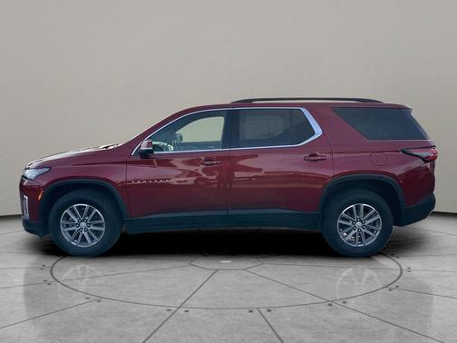 Radiant Red Tintcoat 2023 Chevrolet Traverse LT Cloth