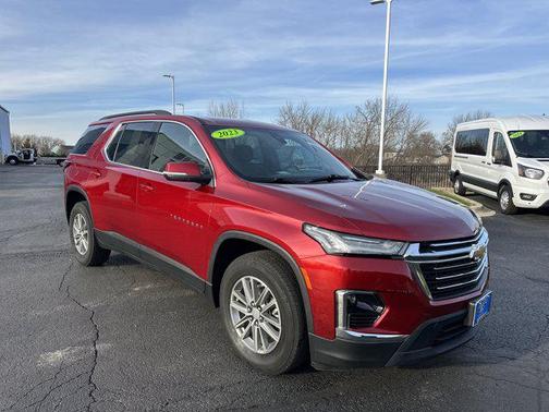 Radiant Red Tintcoat 2023 Chevrolet Traverse LT Cloth
