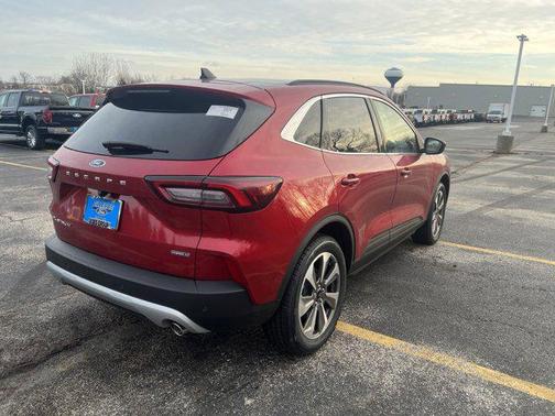 2025 Ford Escape Platinum