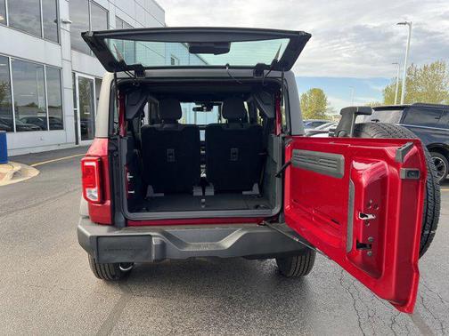 2025 Ford Bronco Base 2 Door 4x4