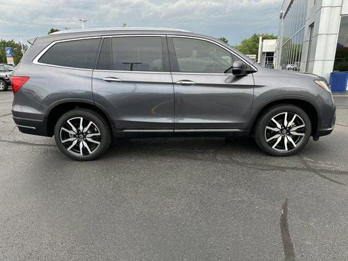 2021 Honda Pilot Touring 8-Passenger