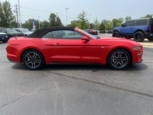 2022 Ford Mustang EcoBoost Premium