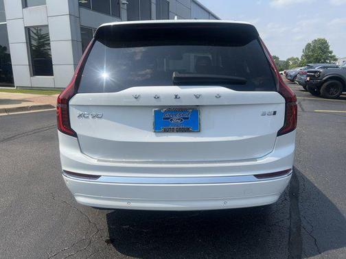 2025 Volvo XC90 B5 Plus 7-Seater