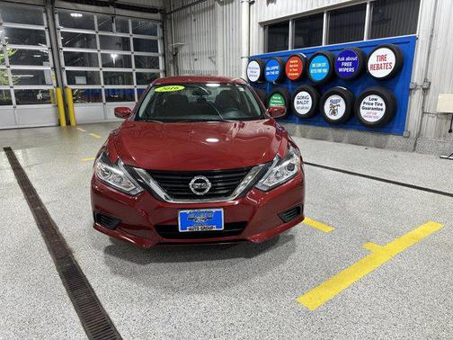 Cayenne Red 2016 Nissan Altima 2.5 S